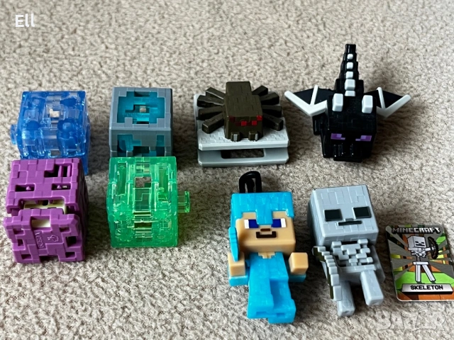 Фигурки киндер Minecraft