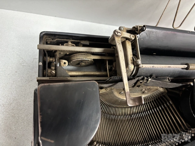 Стара Пишеща Машина Olympia Büromaschinenwerke A.G. 1935–1936 г, снимка 5 - Антикварни и старинни предмети - 53467634