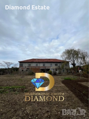 Двуетажна къща в село Надежден, общ. Харманли, снимка 2 - Къщи - 52362587