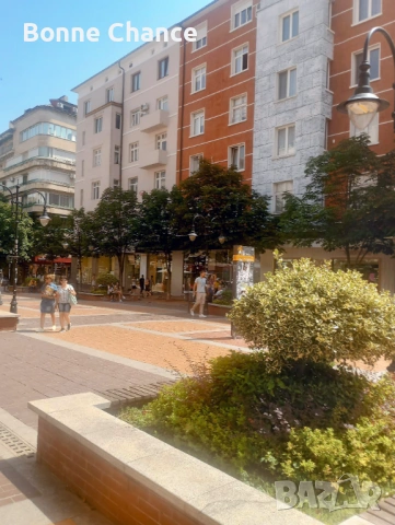 Магазин на пешеходната зона на Витошка , снимка 2 - Магазини - 53627209