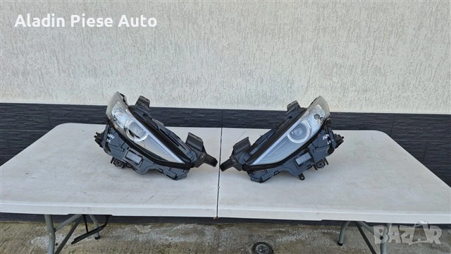 Ляв и десен фар Mazda 3 Lupa Led халоген година 2019 2020 2021 2022 2023 2024 2025 код BCJH51040 