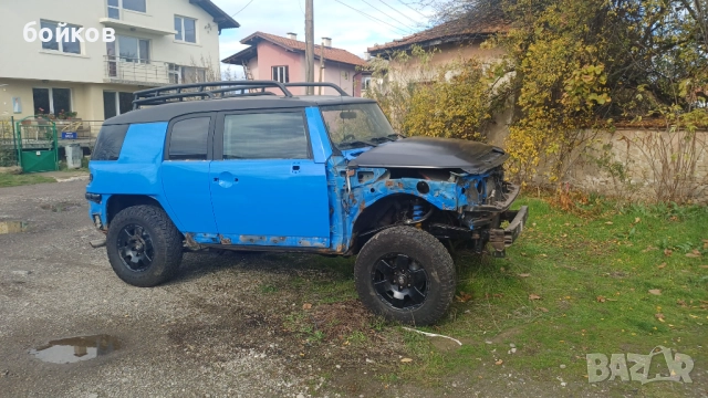Toyota FJ Cruiser на части или цяла , снимка 3 - Автомобили и джипове - 52425392