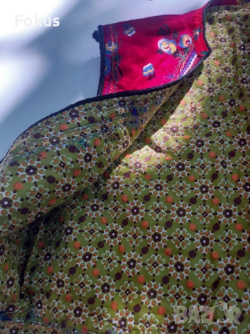 Старо червено шарено елече елек за народна носия, снимка 3 - Антикварни и старинни предмети - 53273665