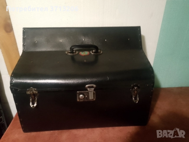 италиански 120 баса GIUSTINI със оригинален куфар, снимка 9 - Акордеони - 52354584