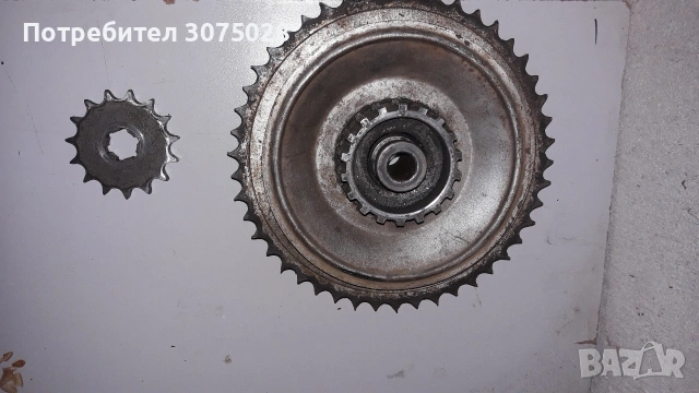 Зъбчатки за Ява Jawa, малка и голяма, снимка 2 - Части - 53909359