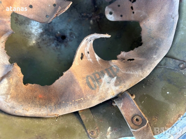 Военни каски, снимка 7 - Антикварни и старинни предмети - 53164221