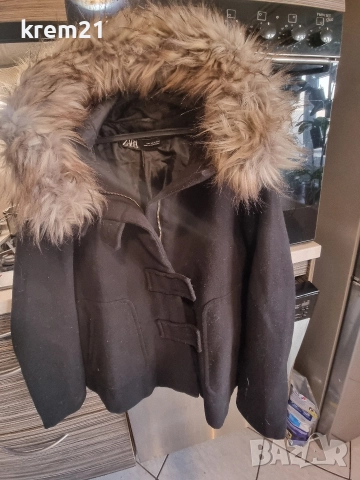 Zara S дамско черно палто, снимка 6 - Палта, манта - 52865525