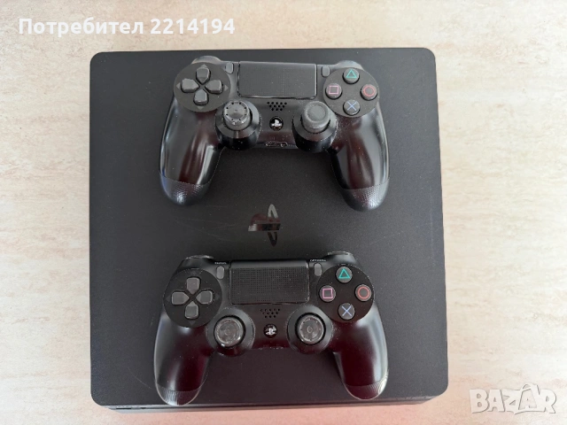 PlayStation 4 Slim 500GB + 2 Джойстика