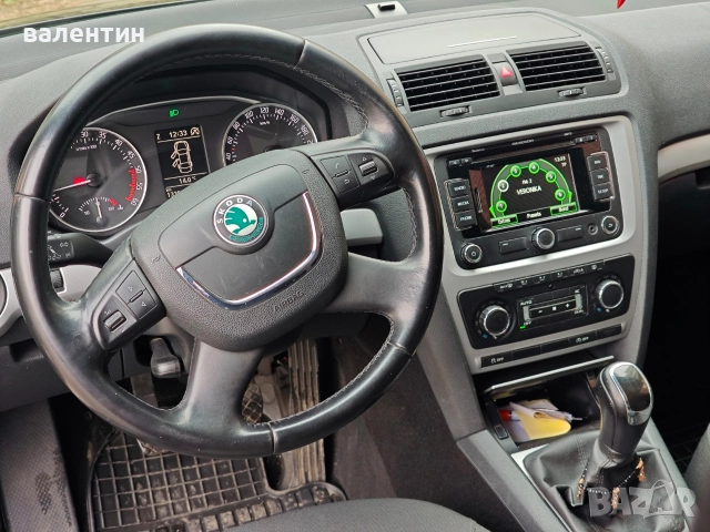 Шкода Октавиа дизел 12м.2012г. 1.6 дизел 105кс, снимка 6 - Автомобили и джипове - 52988013