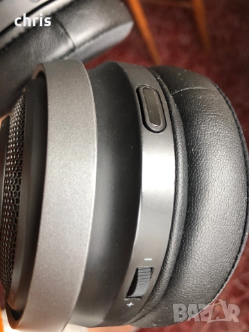 RAZER NARI ULTIMATE WIRELESS GAMING HEADSET  NEW, снимка 6 - Слушалки за компютър - 51834607