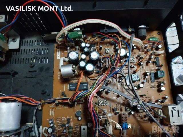 Дек HITACHI D-E55 за ремонт или резервни части - Продаден, снимка 4 - Декове - 52676885