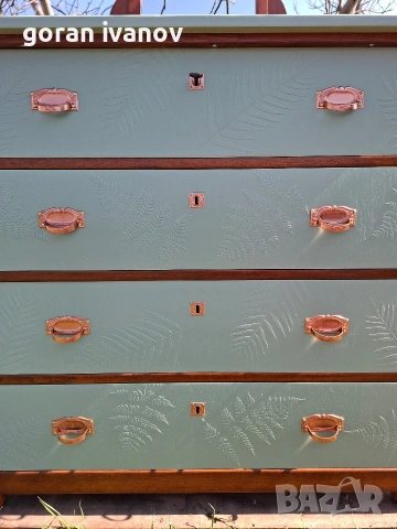 продавам Винтидж скрин, снимка 3 - Скринове - 53762678