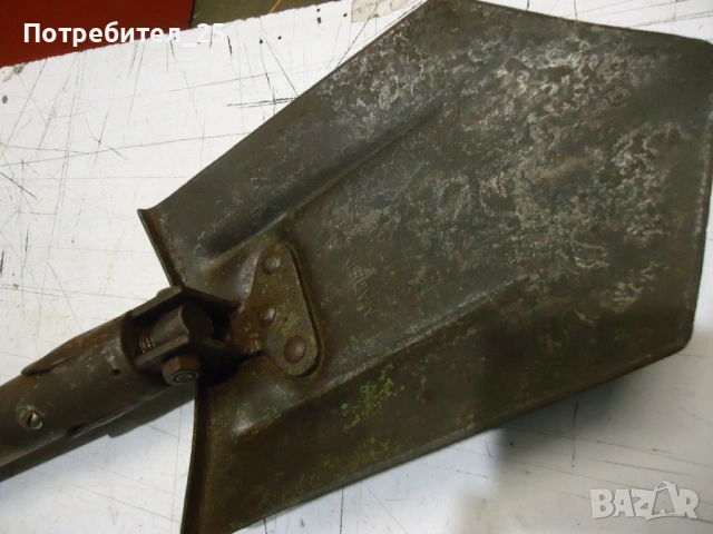 Згъваема военна лопатка - GDR, снимка 3 - Други ценни предмети - 53050232