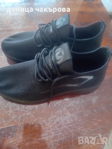 Нови спортни обувки за момче -39 номер