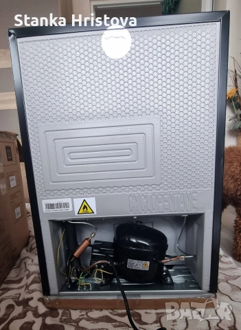 Хладилник Klastein 66L черен., снимка 11 - Хладилници - 53799370