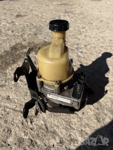 Хидравлична помпа Дачия, снимка 3 - Части - 53476557