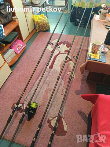 здравейте, продавам 4бр шаранджийски пръчки и 4макари към тях, снимка 2 - Въдици - 53657187