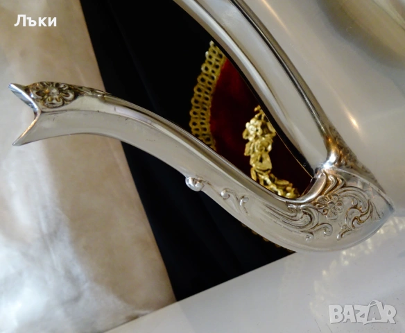 Посребрена бронзова кана,барок,като нова от вътре. , снимка 4 - Антикварни и старинни предмети - 53632227