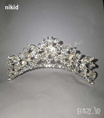 Тиара мини корона с цвете за забождане в коса прическа сватба детска и дамска универсална, снимка 2 - Аксесоари за коса - 52915955