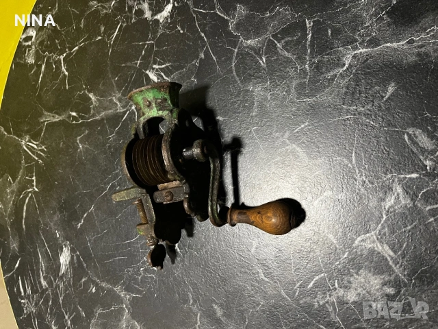 Стара мелачка за тютюн, снимка 5 - Антикварни и старинни предмети - 53561908