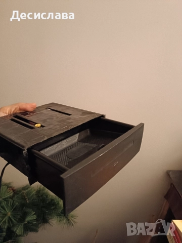 Чекмедже за автомобил 1 DIN 