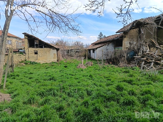 Продавам имот в село Ресен обл Велико търново, снимка 4 - Къщи - 53990801