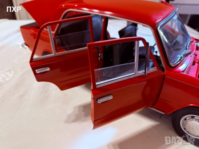 Макет ”Жигули - ВАЗ 2101 - 1:8” от Списания сглоби Жигули, снимка 7 - Списания и комикси - 52654800