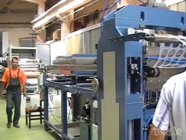 Термоформовъчна машина  ТФА03