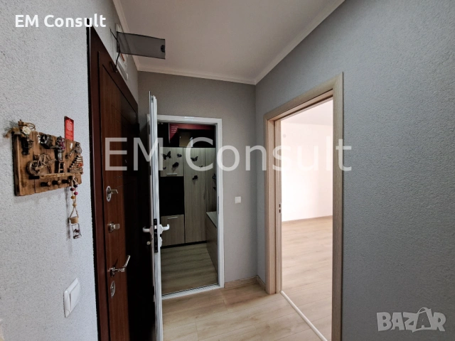 Двустаен обзаведен тухлен апартамент в ж.к. Възрожденци, снимка 10 - Апартаменти - 53424614