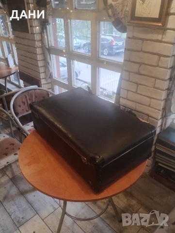 Стар голям  ретро куфар, снимка 3 - Антикварни и старинни предмети - 53453715