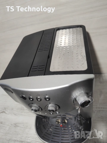 Кафеавтомат - робот Delonghi MAGNIFICA ECO, снимка 6 - Кафемашини - 53039011