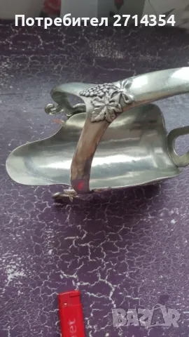 Калаена стойка за вино , снимка 3 - Антикварни и старинни предмети - 49858910