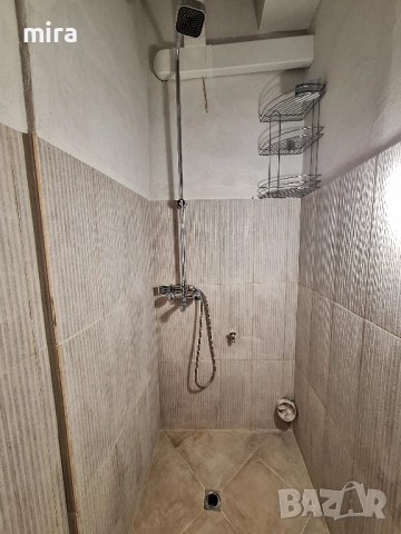 Обзаведена стая със собствена баня за момиче / студентка в Център до метро Сердика, снимка 2 - Стаи под наем - 52360786