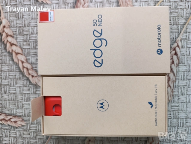 Смартфон Моторола ейдж 50 Нео 5джи 8+8/256, снимка 3 - Motorola - 53440262