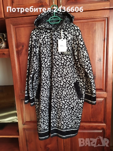 Чисто ново дамско палто марка Кристиан Диор , снимка 2 - Якета - 52802620