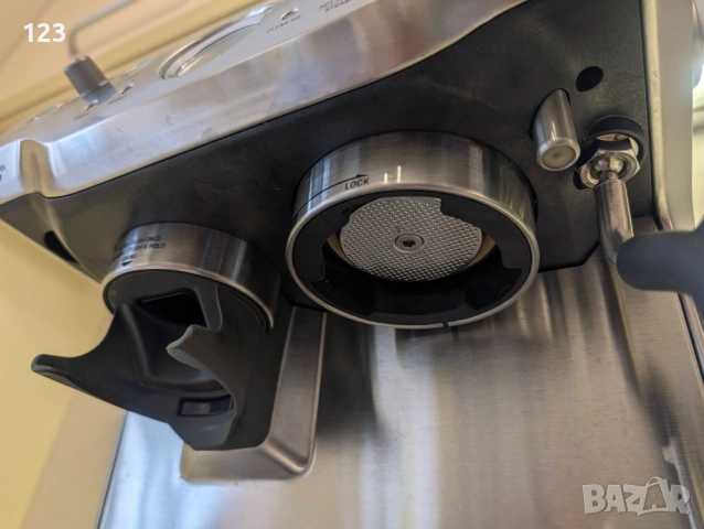 Sage Barista Express – отлично състояние, пълен комплект + екстри, снимка 4 - Кафемашини - 54090621