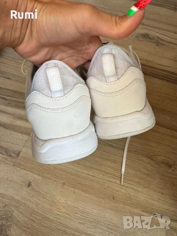 Оригинални класически маратонки New Balance 247! 43 н, снимка 6 - Маратонки - 52171124