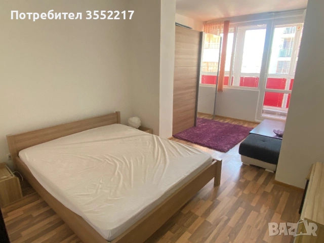 Спалня с 2 нощни шкафчета , снимка 2 - Спални и легла - 53669524