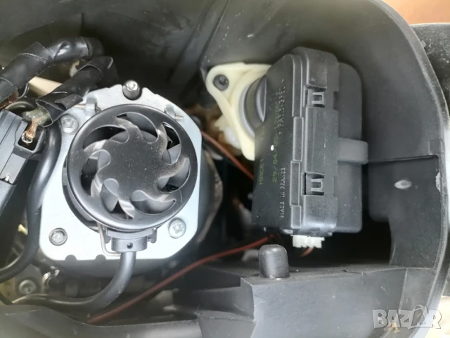 Touareg  2005 Г, снимка 2 - Части - 51333011