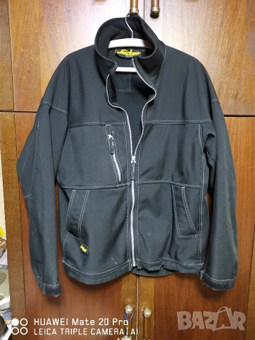 Snickers L леко яке