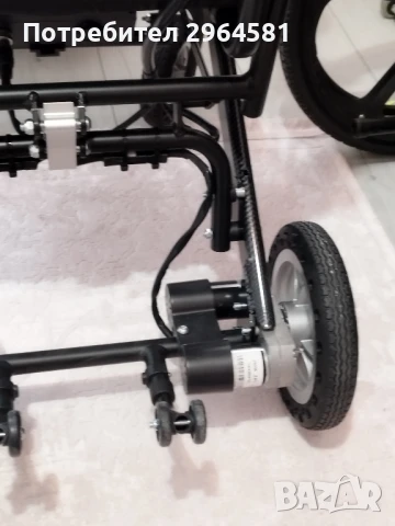 Сгъваема електрическа количка , снимка 9 - Инвалидни колички - 50832188