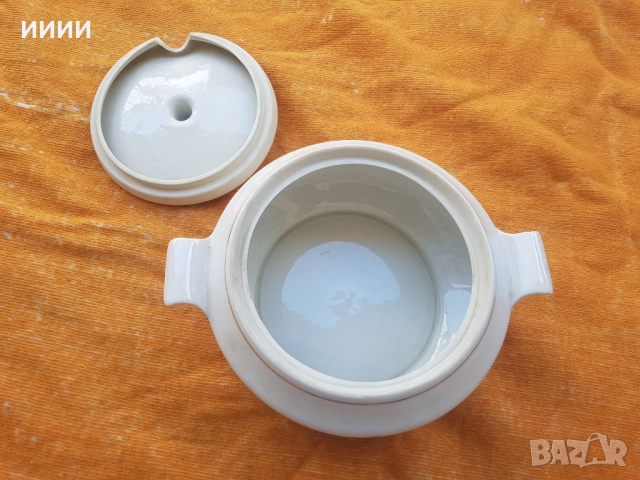 Порцеланов супник с капак, снимка 2 - Антикварни и старинни предмети - 52572743