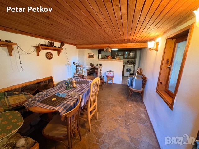 Къща с Механа на входа на село Медово, снимка 7 - Къщи - 52891800