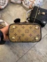 чанти Louis Vuitton 

18x13 cm
, снимка 3