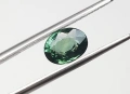 Естествен сапфир в искрящ зелен цвят 0.94кт.! Сертифициран! нов!, снимка 12