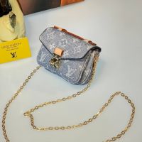 Дънкова мини чанта Louis Vuitton, снимка 3 - Чанти - 45206710