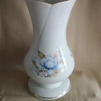 Порцеланова ваза в отлично сътояние, снимка 1 - Вази - 45694813