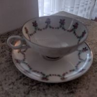 Красив порцеланов комплект за чай, снимка 6 - Сервизи - 45352352