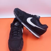 Nike Md Runner номер 44 Оригинални мъжки маратонки, снимка 3 - Маратонки - 45454148