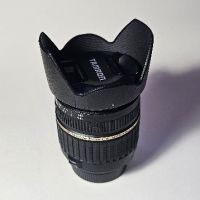 Nikon D5600 , светкавица и обектив, снимка 2 - Фотоапарати - 45708339